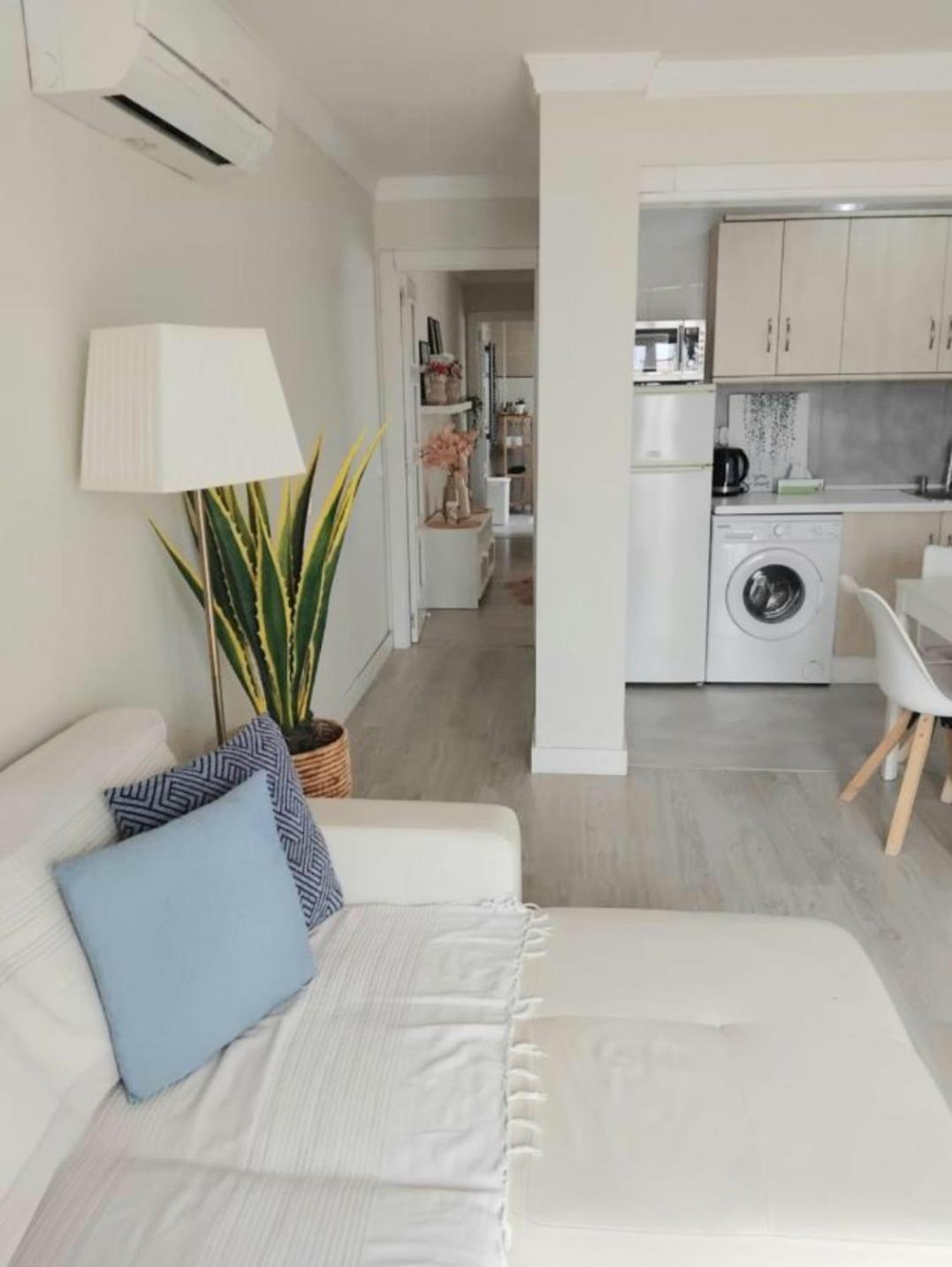 New City Penthouse Near Beach With Sunny Balcony Fuengirola Luaran gambar